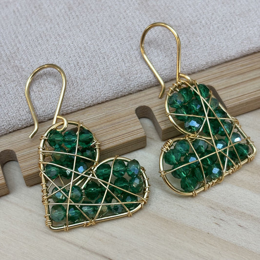 AROS CORAZON ALAMBRISMO - COLOR VERDE - DISEÑO COLGANTE (Copia)