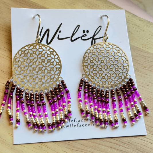 Aros largos con mostacillas – color Fucsia plateado - Diseño Cascada Mandala