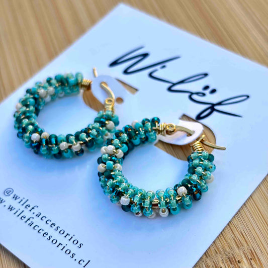 Aros Argolla Tejidos a Mano con Mostacillas – Diseño Artesanal, Mix Turquesas