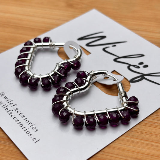 Argolla Corazón Plateado con Cristales Color Morado oscuro — 2,5 cm