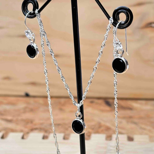 Conjunto Plata 925 con Cristal Negro Ónix — Collar y Aros Colgantes