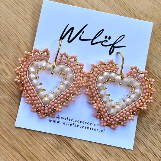 Aros Corazón Tejidos a Mano con Cristales – Diseño Romántico en Tonos Rosa y Dorado