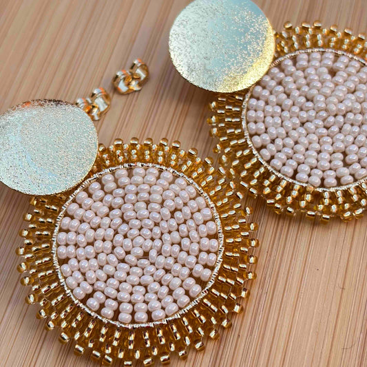 Aros Tejidos a Mano con Mostacillas / Mandalas Unicolor Beige