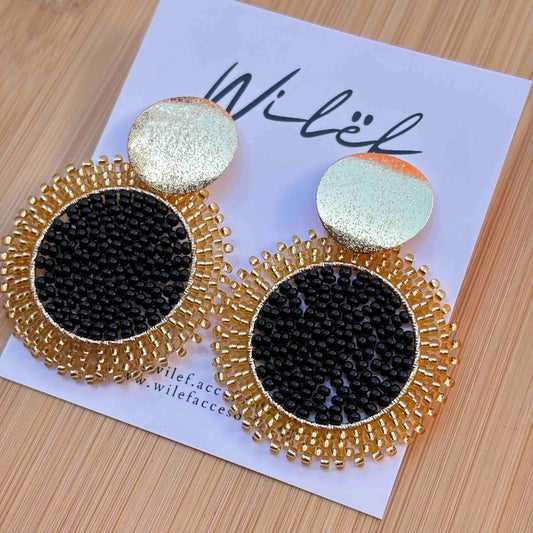 Aros Tejidos a Mano con Mostacillas / Mandalas Unicolor negra