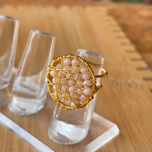 Anillo Atrapasueños con Cristales Beige | Anillo Hecho a Mano Ajustable