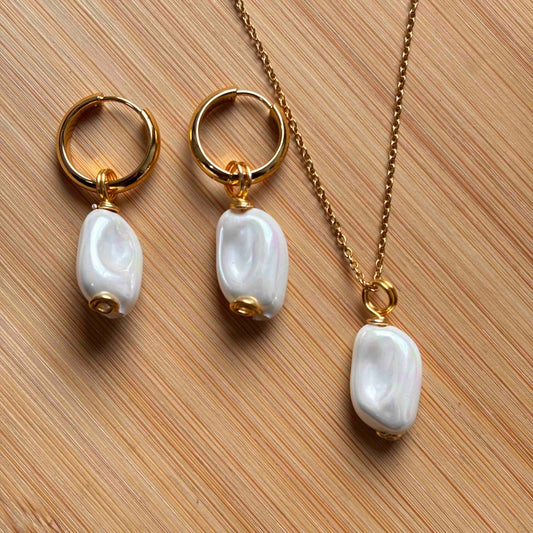 Perla Barroca, Conjunto Piedra Natural Acero Dorado  — Collar y Argollas