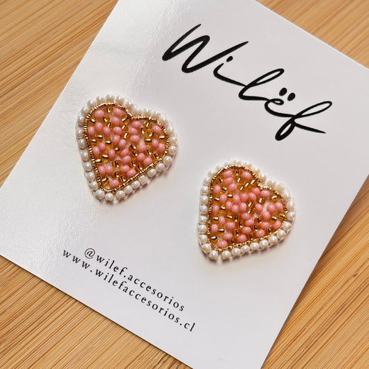 Aros Corazón Tejidos a Mano con Mostacillas | Aros Artesanales | Topitos Rosado