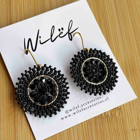 Aros Tejidos a Mano con Mostacillas / Mini Mandalas Negras