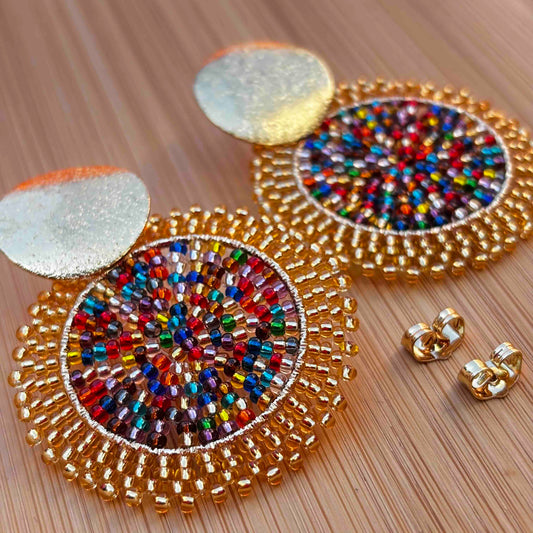 Aros Tejidos a Mano con Mostacillas / Mandalas  Multicolor