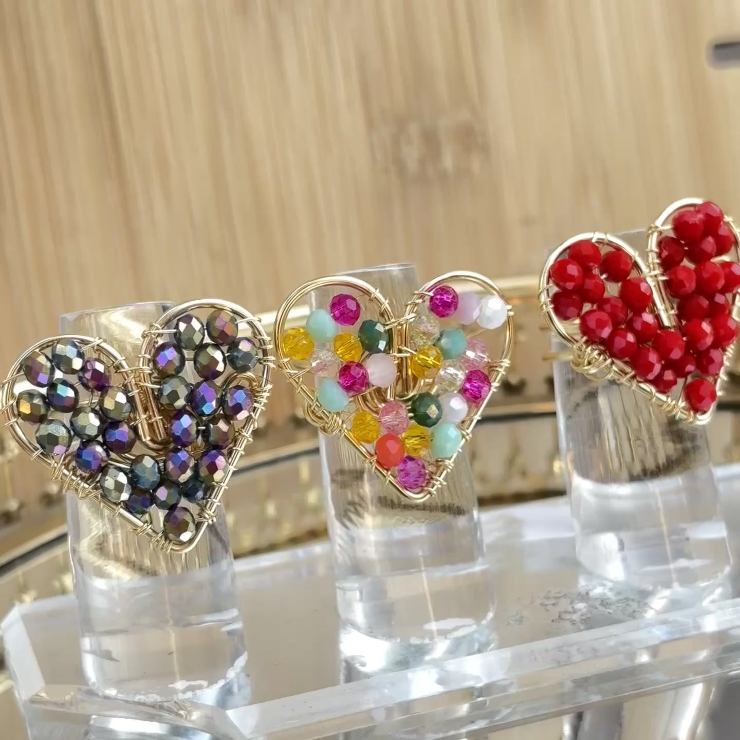 Anillo Corazón Artesanal con Cristales | Anillo Hecho a Mano Ajustable Multicolor